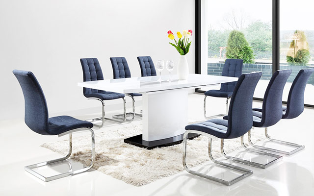 Raztegljiva jedilna miza LIANA